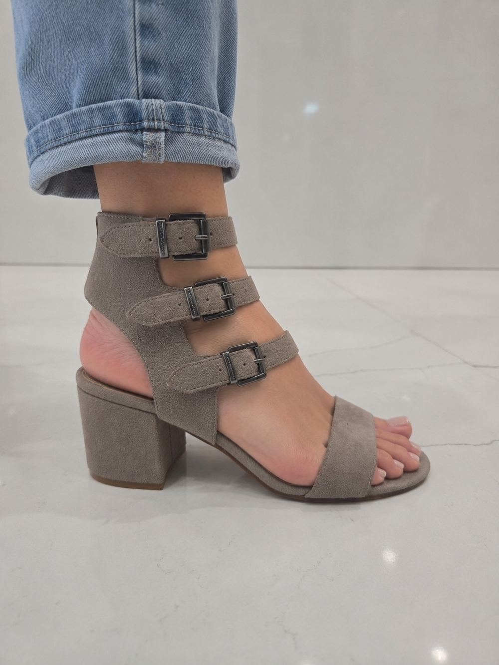 Vince Camuto Taupe Suede Triple-Buckle Block Heel Sandals Sz9.5 New Without Tag
